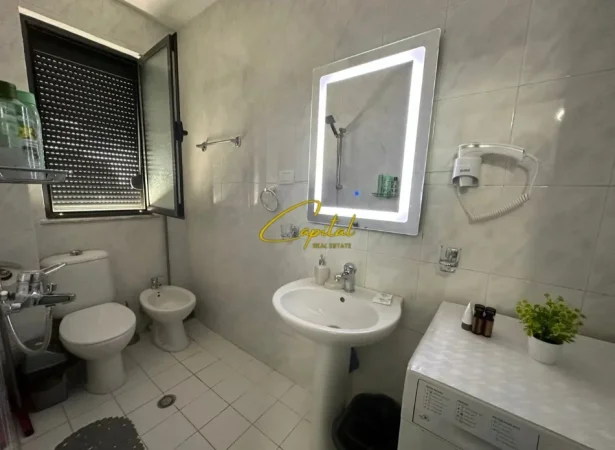Tirane, jepet me qera garsonier 1+1 Kati 7, 38 m² 390 € (ISH RESTORANT DURRESI)
