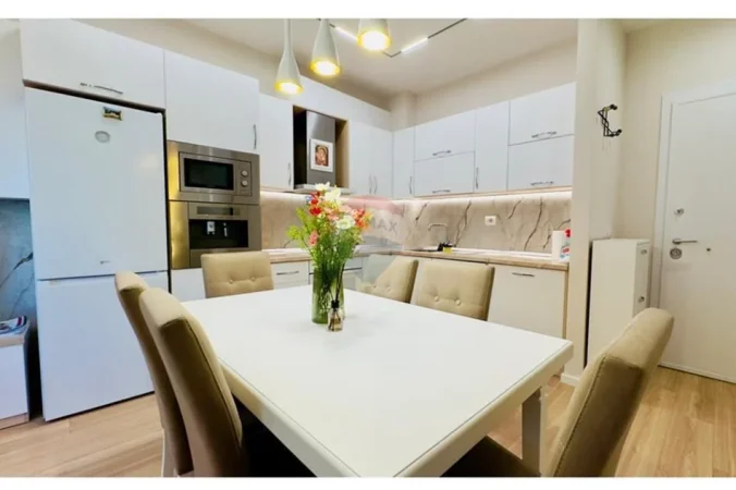 Tirane, jepet me qera apartament Kati 3, 102 m² 900 € (Jordan Misja)