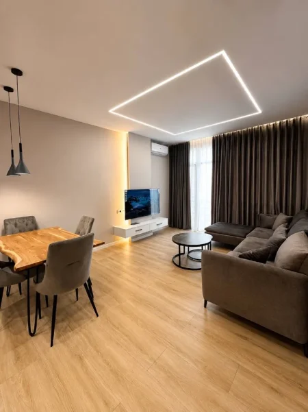 Tirane, jepet me qera 1+1 , 