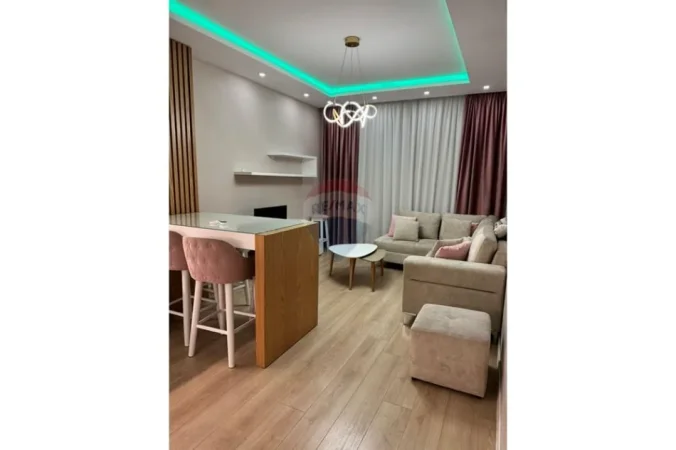 Tirane, jepet me qera apartament Kati 3, 92 m² 550 € (Casa Italia)