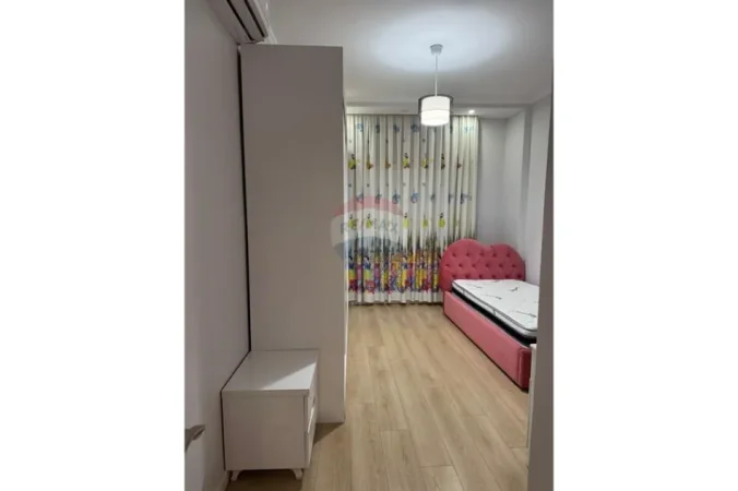 Tirane, jepet me qera apartament Kati 3, 92 m² 550 € (Casa Italia)