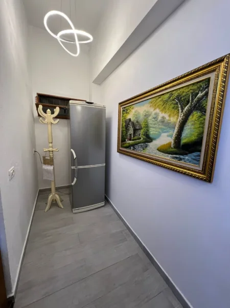 Tirane, jepet me qera garsonier Kati 1, 55 m² 400 € (Ish Parku i Autobuzave)