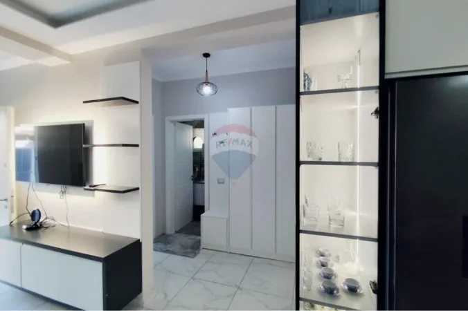 Tirane, jepet me qera Vile 2+1 Kati 1, 120 m² 600 € (Selite, Rruga Isuf Elezi)
