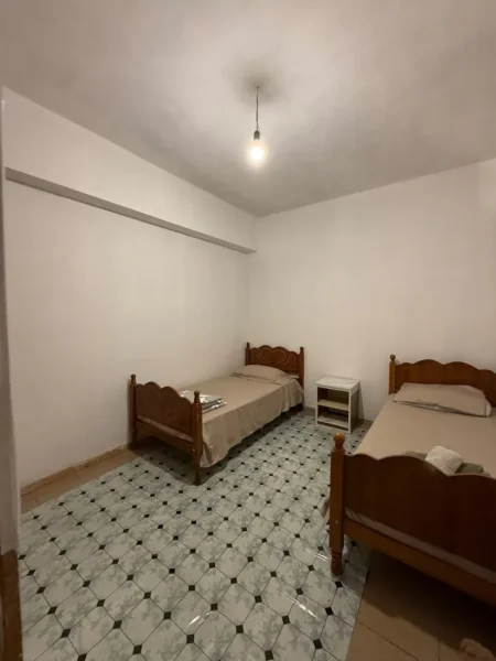 Tirane, jepet me qera apartament 2+1 Kati 1, 90 m² 350 € (Rruga 5 Maji)