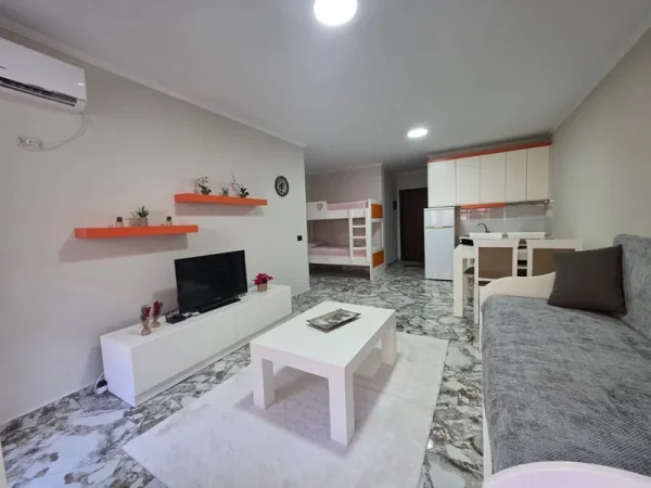 🏖️ SHITET APARTAMENT 1+1 NË SHËNGJIN – TWIN TOWERS 🌊
