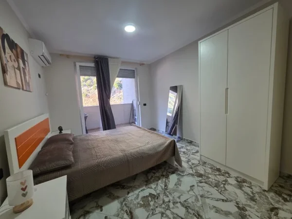 🏖️ SHITET APARTAMENT 1+1 NË SHËNGJIN – TWIN TOWERS 🌊