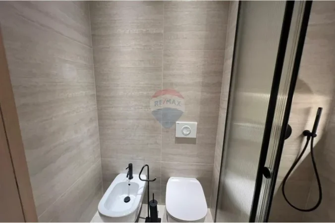 Tirane, jepet me qera apartament , 70 m² 1.045 € 