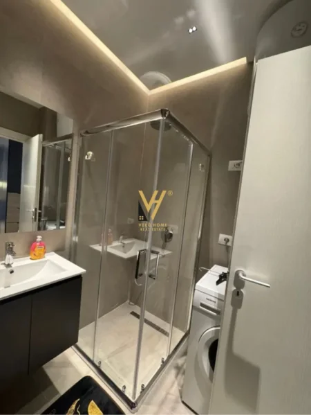 Tirane, jepet me qera apartament 1+1+Ballkon Kati 6, 70 m² 800 € (JORDAN MISJA)