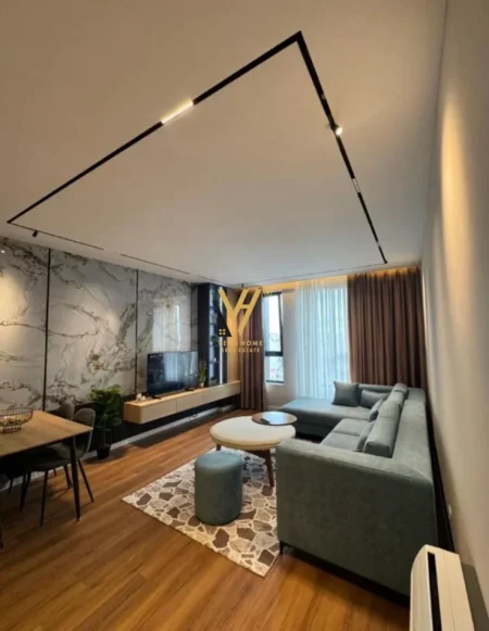 Tirane, jepet me qera apartament 1+1+Ballkon Kati 6, 70 m² 800 € (JORDAN MISJA)