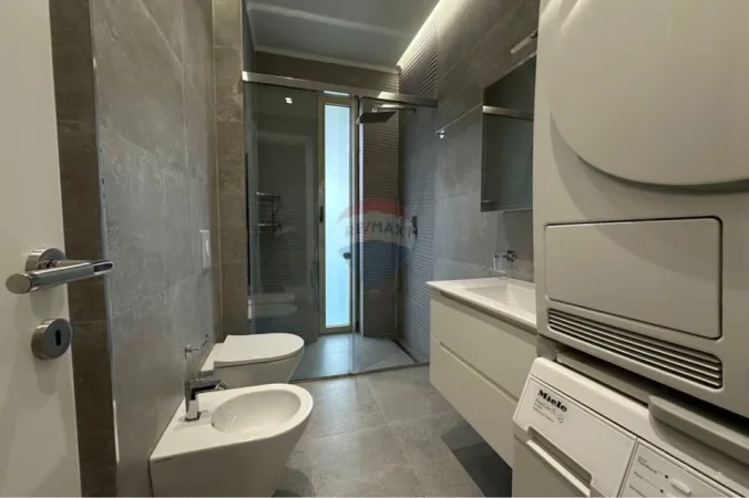 Tirane, jepet me qera apartament , 147 m² 2.100 € 