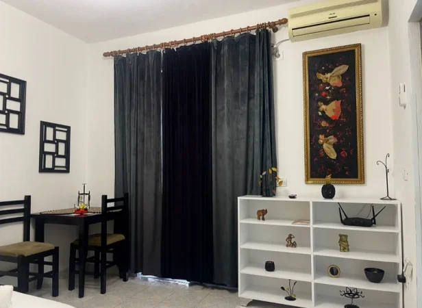 Tirane, jepet me qera garsonier Kati 7, 38 m² 350 € (Rruga Ferit Xhajko (ish Restorant Durrësi))
