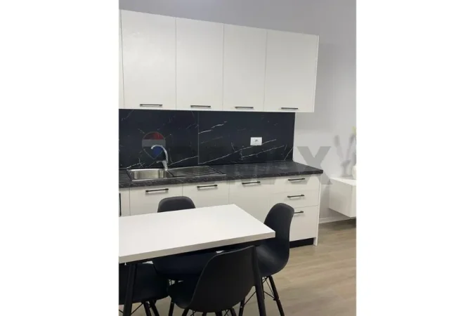 Tirane, jepet me qera apartament 1+1 Kati 2, 60 m² 600 € (Xhanfize keko)