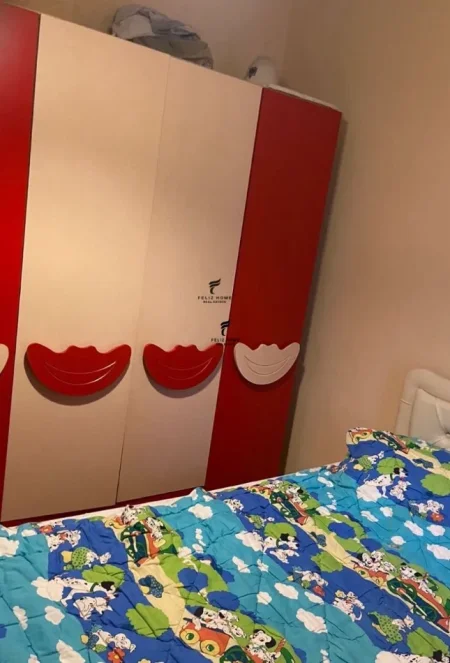 Tirane, jepet me qera apartament 1+1 Kati 5, 62 m² 600 € (BLLOKU)