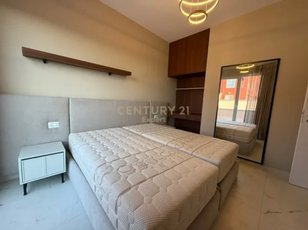 Tirane, jepet me qera apartament 1+1 Kati 8, 62 m² 550 € (laprake rezidenca aura)
