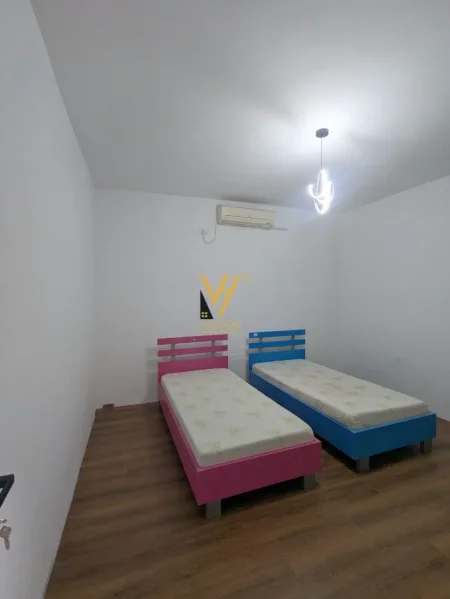 Tirane, jepet me qera apartament 2+1+Ballkon Kati 2, 83 m² 750 € (DON BOSKO)