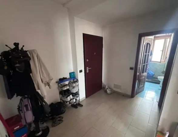 Tirane, jepet me qera apartament 1+1+Ballkon Kati 7, 70 m² 450 € (rruga ASIM VOKSHI)