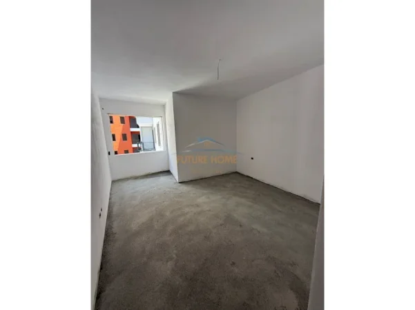Tirane, shitet apartament 1+1 Kati 3, 69 m² 76.200 € (PASKUQAN , Space City)