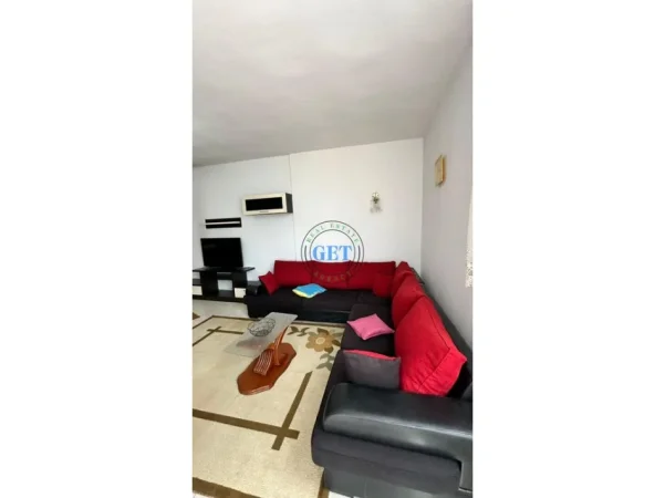 Durres, jepet me qera apartament 1+1 Kati 9, 65 m² 350 € (Lagja 5)