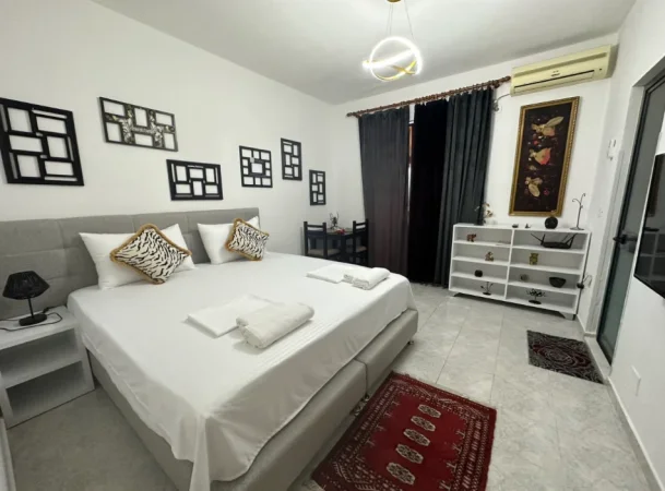 Tirane, jepet me qera garsonier Kati 7, 38 m² 390 € (medreseja)