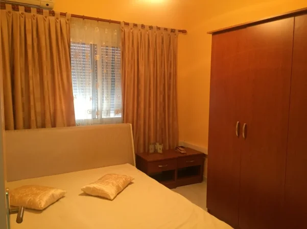 Tirane, oferte Mobilje te perdorura 200 €