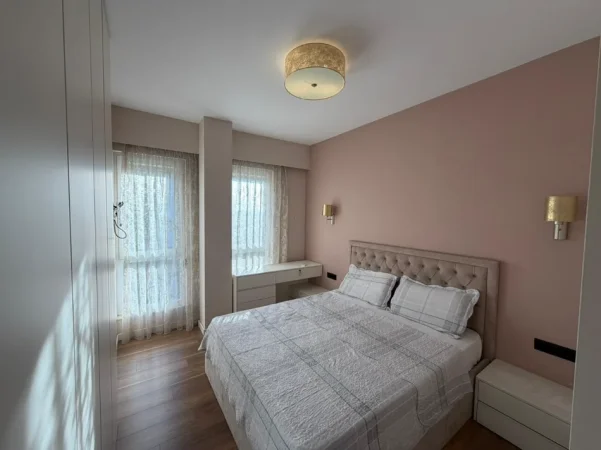 Tirane, jepet me qera apartament 3+1 Kati 3, (5 MAJI)