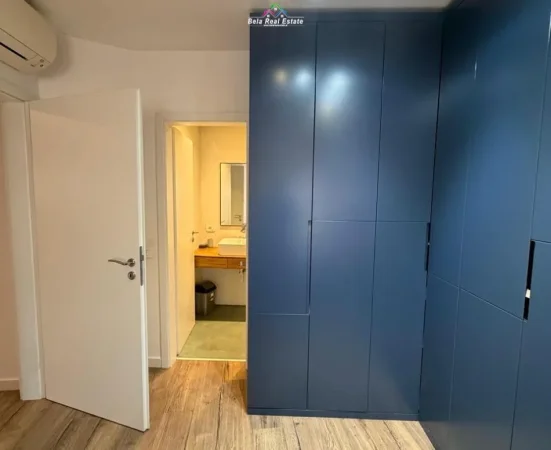 Tirane, jepet me qera apartament 2+1 Kati 11, 90 m² 800 € (ndre mjeda)