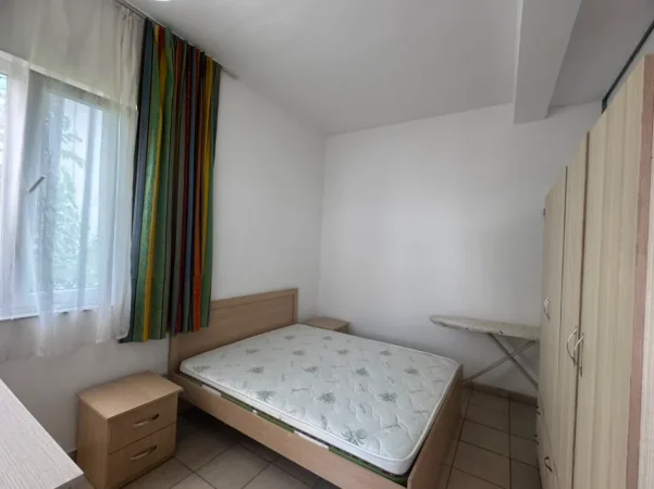 Tirane, jepet me qera apartament 1+1+Ballkon Kati 2, 60 m² 350 € (Don Bosko, Rruga Albanopoli)