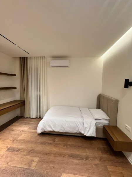 Tirane, jepet me qera apartament 2+1+Ballkon , 84 m² 780 € (Telo ndini)