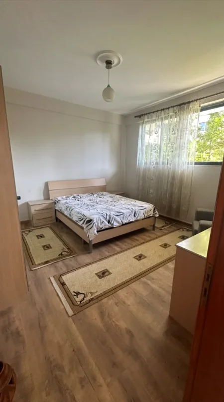Tirane, jepet me qera shtepi 1+1 Kati 1, 60 m² 35.000 Lek