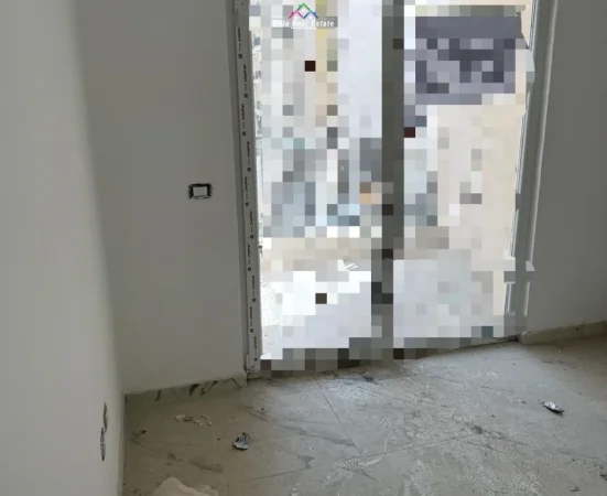 Tirane, jepet me qera zyre Kati 2, 70 m² 580 € (Kompleksi Aura)
