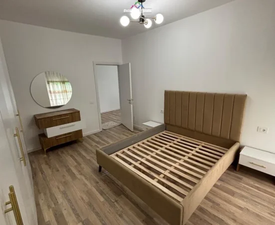 Tirane, jepet me qera apartament 1+1+Ballkon Kati 7, 78 m² 580 € (5 maji)