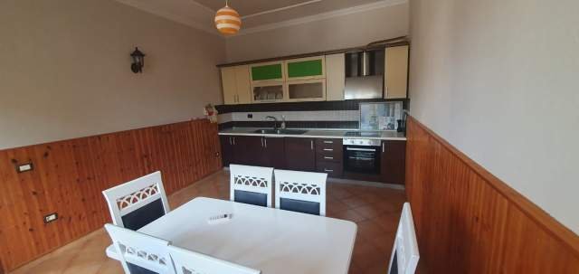 Tirane, jepet me qera Vile 3+1+BLK Kati 1, 130 m² 500 Euro (Vilat Amerikane)