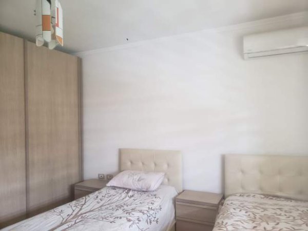 Tirane, jepet me qera apartament 117 m² 45.000 Leke (Rruga Mihal Grameno)