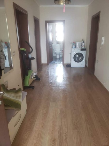 Tirane, jepet me qera Vile Kati 2, 117 m² 450 Euro (Ali Demi)