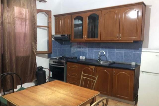 Tirane, jepet me qera apartament 1+1 Kati 1, 60 m² 350 Euro (Bulevardi i Ri)