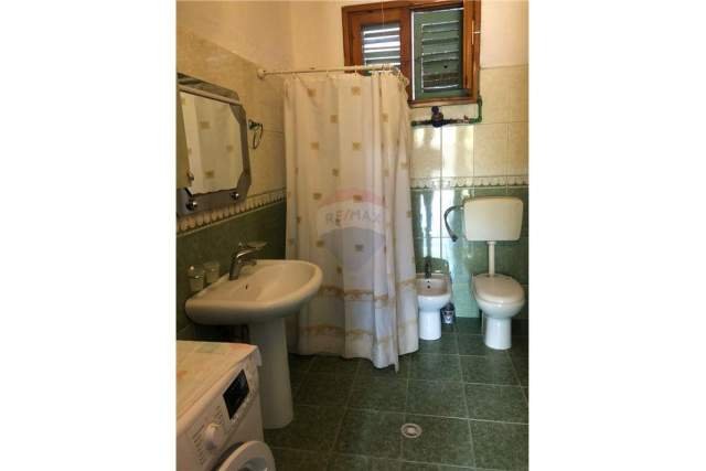 Tirane, jepet me qera apartament 1+1 Kati 1, 60 m² 350 Euro (Bulevardi i Ri)