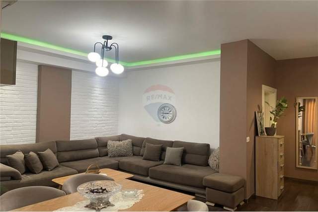 Tirane, jepet me qera apartament 2+1 Kati 6, 90 m² 500 Euro (Yzberisht)