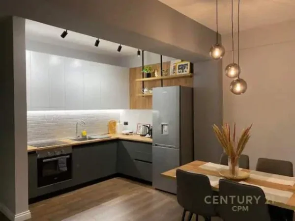 Tirane, jepet me qera apartament Kati 1, 116 m² 900 Euro