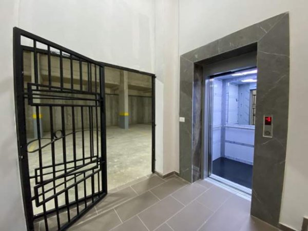 Tirane, jepet me qera apartament 3+1+BLK Kati 3,Astir, 110 m² 500 Euro