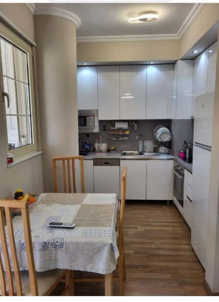 Tirane, jepet me qera apartament 2+1+BLK Kati 5, 100 m² 600 Euro (DON BOSKO)