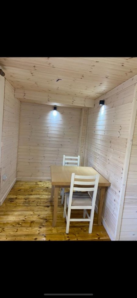 Tirane, jepet me qera apartament 1+1 Kati 1, 50 m² 240 Euro (sauk)