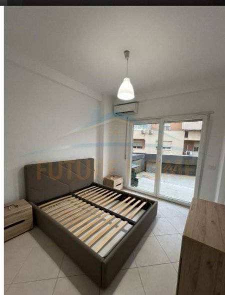 Tirane, shitet apartament 2+1 Kati 2, 111 m² 250.000 Euro (Komuna e Parisiti)