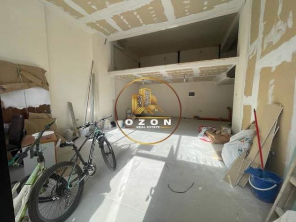 Tirane, jepet me qera dyqan Kati 0, 80 m² 700 Euro (RRUGA E KAVAJES)