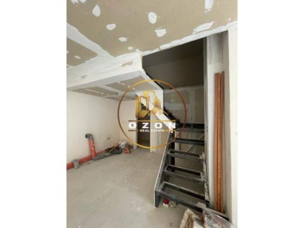 Tirane, jepet me qera dyqan Kati 0, 80 m² 700 Euro (RRUGA E KAVAJES)