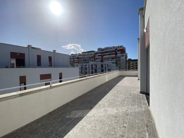 Tirane, jepet me qera ambjent biznesi Kati 3, 500 m²5.000 Euro (teodor keko)