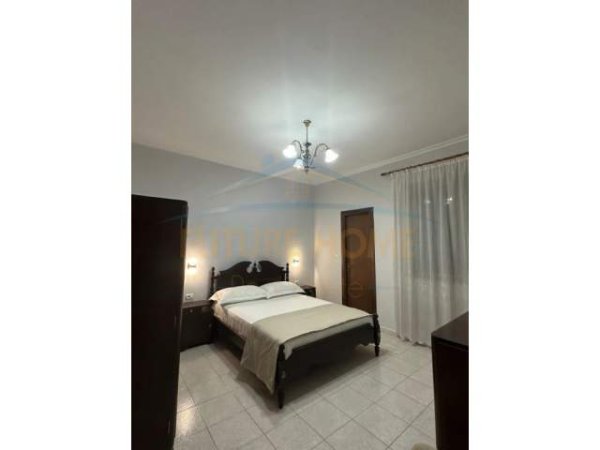 Tirane, jepet me qera apartament 2+1+BLK Kati 2, 100 m² 700 Euro (Rruga Tefta Tashko Koco)