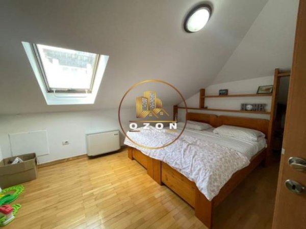Tirane, jepet me qera apartament duplex Dublex Kati 3, 180 m² 1.300 Euro (sauk)