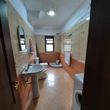 Tirane, ofert apartament 1+1 Kati 1, 60 m² 50.000 Leke (ALI DEM)