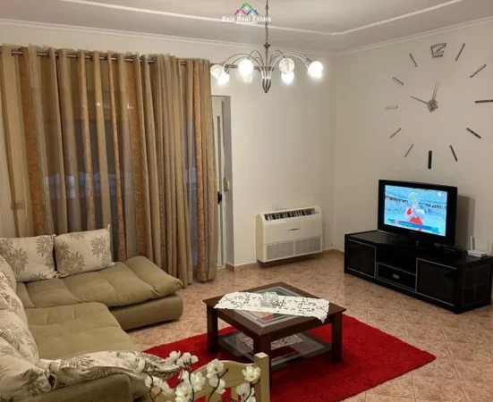 Tirane, jepet me qera apartament 3+1+Ballkon Kati 2, 120 m² 800 € (prane bkt)