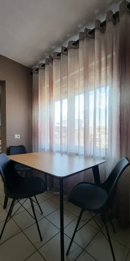 Tirane, jepet me qera apartament 1+1 Kati 6, 58 m² 550 € (Bulevardi Zogu i Parë)